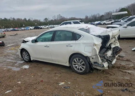 2015 Nissan Altima 2.5 from USA, damaged, VIN 1N4AL3AP9FC216886